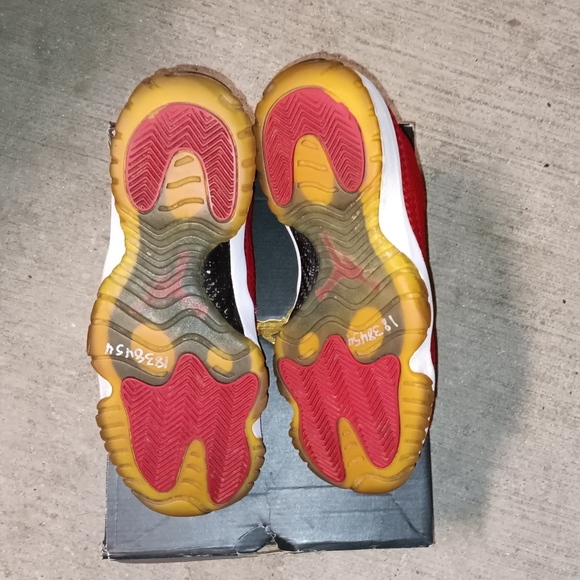 Air Jordan Future Low 2015 Bred 'Gym Red White' 10½Wo. (9M) - Picture 9 of 10